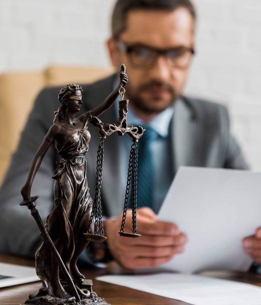 افراد دارای حقوق تخصصی