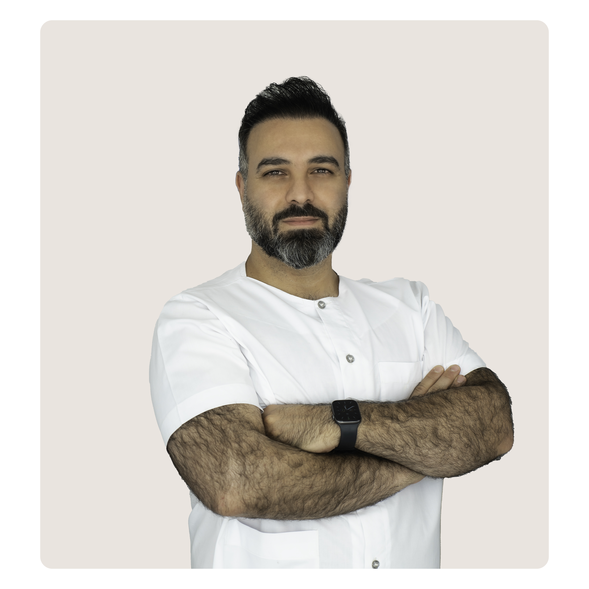 دکتر سعادت (جراح دندانپزشک)